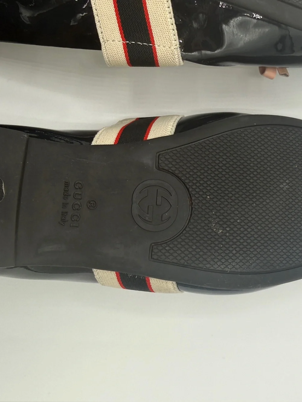 Gucci Kids Navy Patent Leather Ballet Flats with Logo Strap